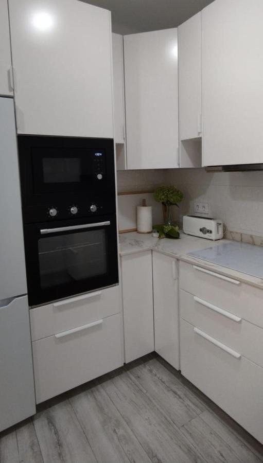 Apartamento Villalvaro Con Parking Santander Eksteriør billede